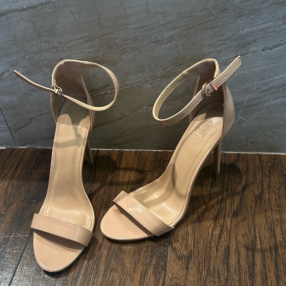 Nude heels - Picture 2 of 4